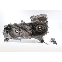 Carter moteur principal SUZUKI UH 125 BURGMAN 2002 à 2006