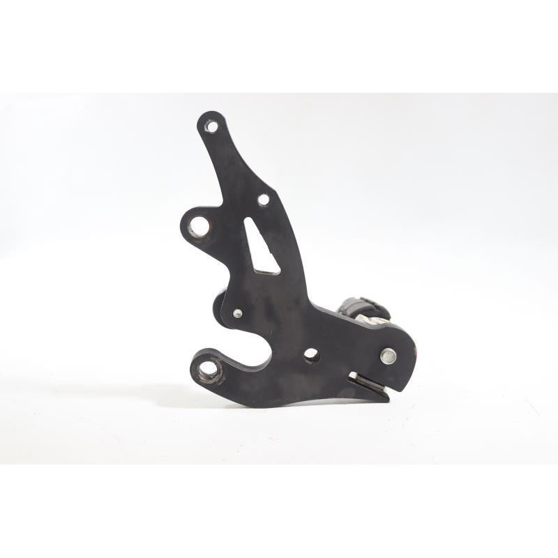Platine avant droite PEUGEOT NK7 50 2008 à 2014