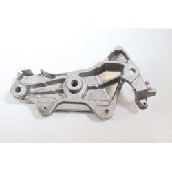 Support moteur droit HONDA CB 600 F HORNET 1998 à 2002
