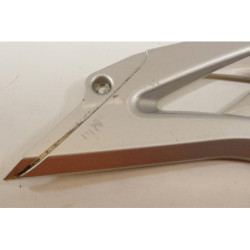 Demi flanc de selle droit PEUGEOT XR7 50 2008 à 2014