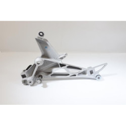 Platine avant droite HONDA CBF 125 2015 à 2016
