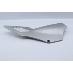 Demi flanc de selle gauche HONDA VF 1000 F BOL D OR 1985 à 1986
