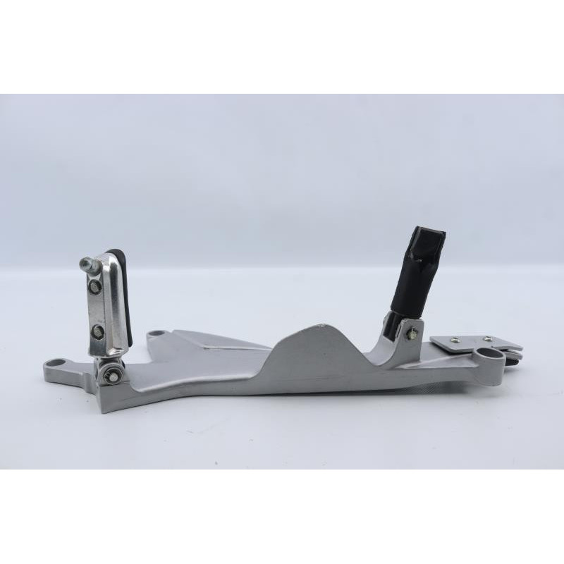 Platine avant gauche HONDA CBF 500 2004 à 2007