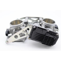 Rampe d'injection KTM SUPERDUKE 1290 R EVO ABS 2022 à 2023