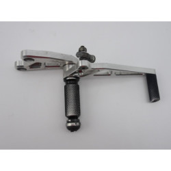 Platine avant gauche SUZUKI GSXR 1000 2007 à 2008