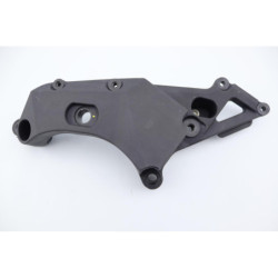 Support moteur droit MV AGUSTA BRUTALE 750 S 2003 à 2005