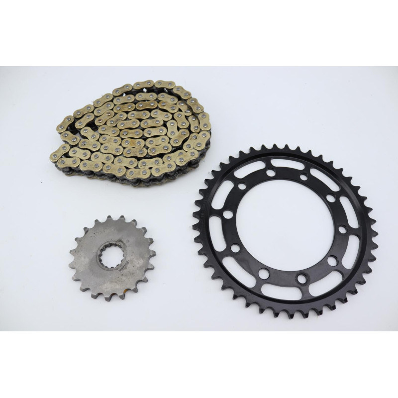 Kit chaine TRIUMPH SPRINT 955 RS 2000 à 2003