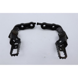 Platine avant droite APRILIA PEGASO 650 1994 à 1996