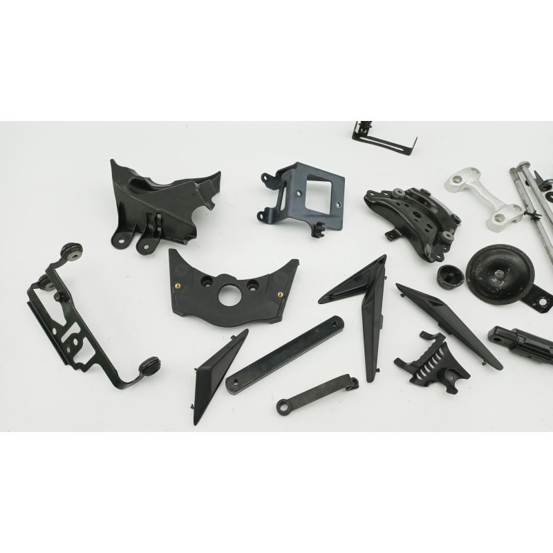 Kit visserie TRIUMPH STREET TRIPLE 675 R ABS 2013 à 2016