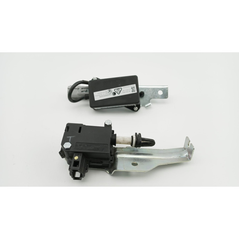 Serrure de coffre PIAGGIO VESPA SPRINT 125 2022 à 2024