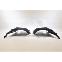 Demi flanc de selle droit PEUGEOT KISBEE 50 2010 à 2020