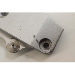 Support moteur droit HONDA CB 600 F HORNET 2003 à 2004