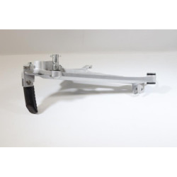 Platine avant droite HONDA CBF 125 2015 à 2016