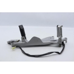 Platine avant droite HONDA CBF 500 2004 à 2007