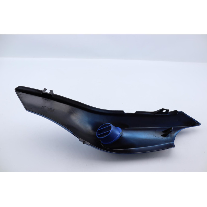 Coque arrière droite YAMAHA SZR 660 1996 à 2001