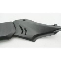 Demi flanc de selle droit HONDA CBR 650 R ABS 2019 à 2020