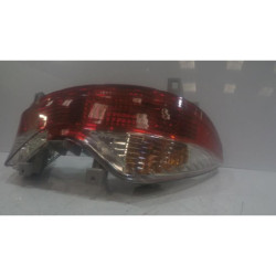 Feu arrière SUZUKI UH 125 BURGMAN 2002 à 2006