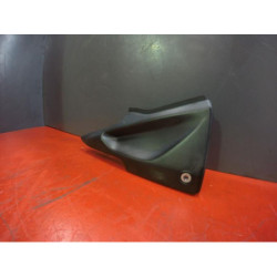 Demi flanc de selle droit DAELIM ROADWIN 125 2004 à 2011