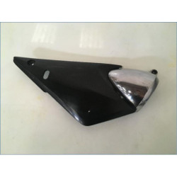 Demi flanc de selle droit SUZUKI GSF 600 BANDIT N 2000 à 2004