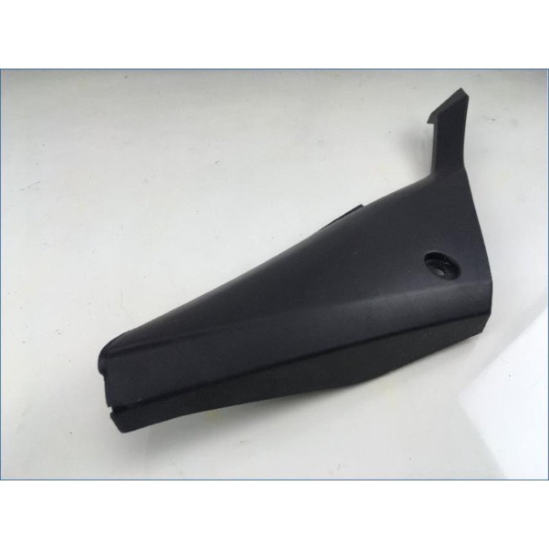 Demi flanc de selle droit MBK X POWER 50 2003 à 2015