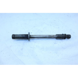 Axe de roue avant SUZUKI GSX 750 1983 à 1987