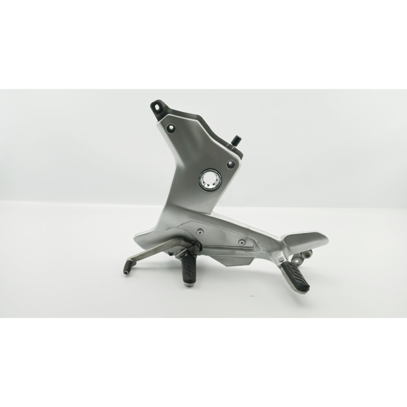 Platine avant gauche MOTO GUZZI NORGE 1200 2006 à 2010