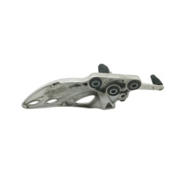 Platine avant gauche SUZUKI GSXR 1300 HAYABUSA 2008 à 2010