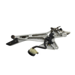 Platine avant droite HONDA CBF 600 S 2004 à 2007